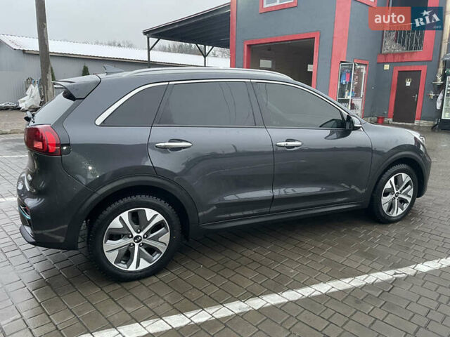 Синій Кіа Niro, об'ємом двигуна 0 л та пробігом 139 тис. км за 18500 $, фото 31 на Automoto.ua