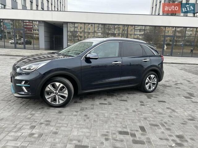 Синий Киа Niro, объемом двигателя 0 л и пробегом 89 тыс. км за 17500 $, фото 6 на Automoto.ua