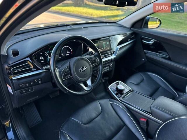 Синий Киа Niro, объемом двигателя 0 л и пробегом 115 тыс. км за 18700 $, фото 12 на Automoto.ua