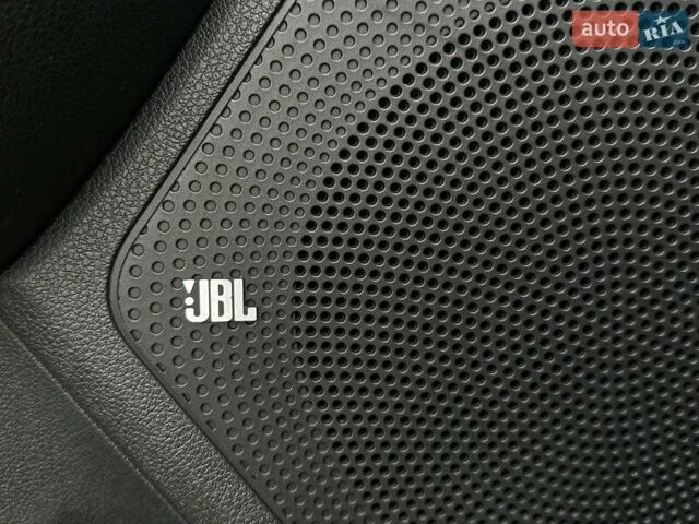 Синий Киа Niro, объемом двигателя 0 л и пробегом 117 тыс. км за 19900 $, фото 4 на Automoto.ua