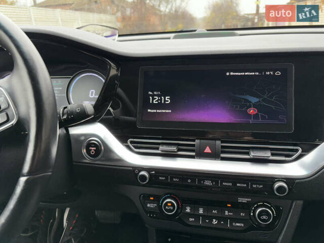 Синий Киа Niro, объемом двигателя 0 л и пробегом 115 тыс. км за 19900 $, фото 50 на Automoto.ua