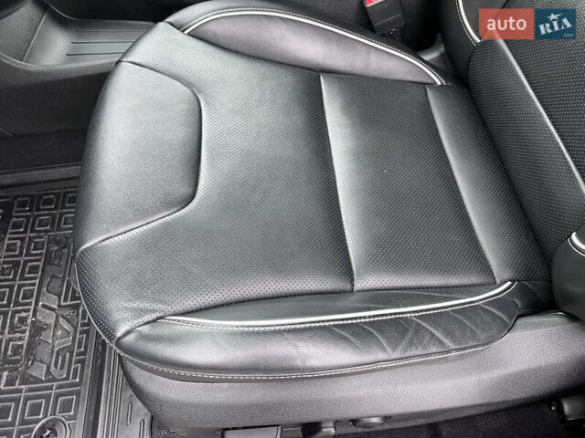 Синій Кіа Niro, об'ємом двигуна 0 л та пробігом 107 тис. км за 19200 $, фото 23 на Automoto.ua