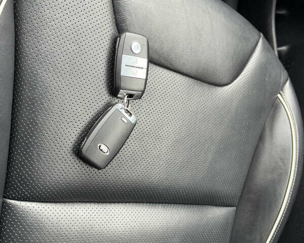 Синий Киа Niro, объемом двигателя 0 л и пробегом 115 тыс. км за 19900 $, фото 56 на Automoto.ua