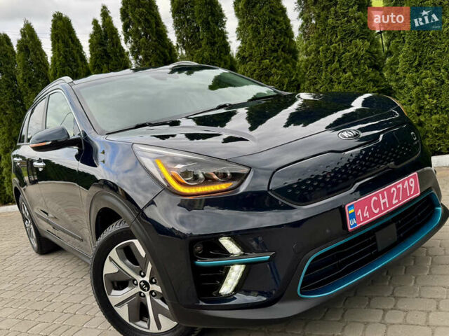 Синий Киа Niro, объемом двигателя 0 л и пробегом 88 тыс. км за 17999 $, фото 6 на Automoto.ua
