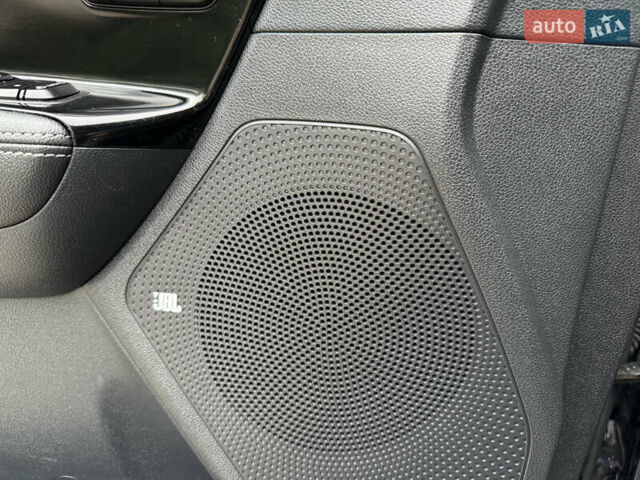 Синій Кіа Niro, об'ємом двигуна 0 л та пробігом 152 тис. км за 18300 $, фото 32 на Automoto.ua