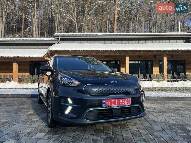Синій Кіа Niro, об'ємом двигуна 0 л та пробігом 84 тис. км за 18500 $, фото 3 на Automoto.ua