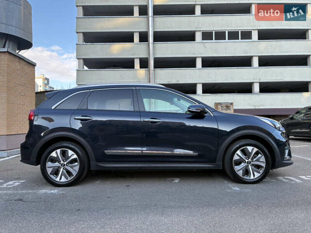 Киа Niro 2020 в Киеве на Automoto.ua Синий Киа Niro, объемом двигателя 0 л и пробегом 131 тыс. км за 17999 $, фото 20 на Automoto.ua
