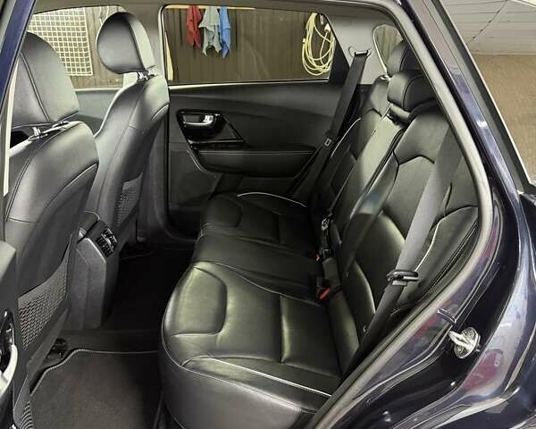 Синій Кіа Niro, об'ємом двигуна 0 л та пробігом 144 тис. км за 18799 $, фото 42 на Automoto.ua