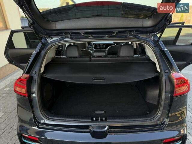 Синий Киа Niro, объемом двигателя 0 л и пробегом 78 тыс. км за 20950 $, фото 113 на Automoto.ua