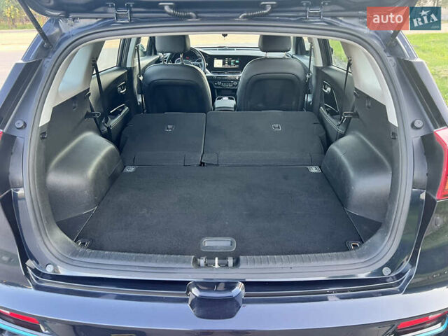 Синій Кіа Niro, об'ємом двигуна 0 л та пробігом 112 тис. км за 19500 $, фото 68 на Automoto.ua