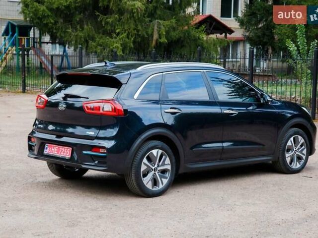 Синий Киа Niro, объемом двигателя 0 л и пробегом 99 тыс. км за 17950 $, фото 25 на Automoto.ua
