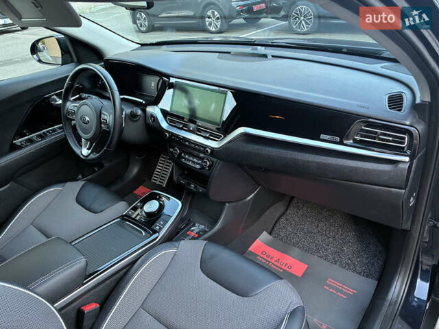 Киа Niro 2020 в Киеве на Automoto.ua Синий Киа Niro, объемом двигателя 0 л и пробегом 131 тыс. км за 17999 $, фото 50 на Automoto.ua