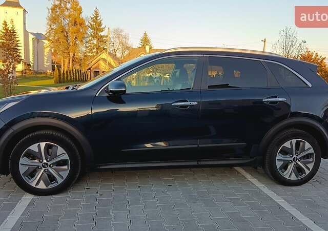 Киа Niro 2020 в Львове на Automoto.ua Синий Киа Niro, объемом двигателя 0 л и пробегом 149 тыс. км за 19900 $, фото 13 на Automoto.ua