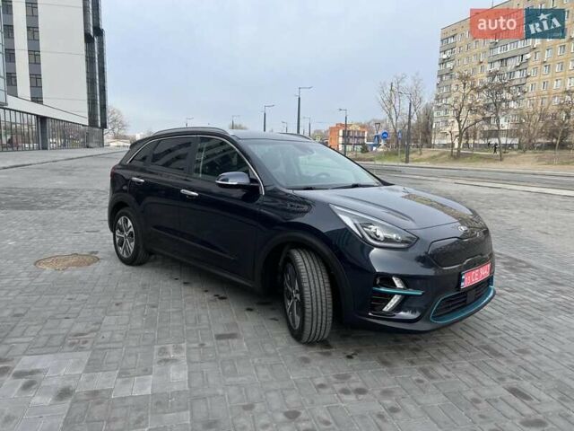 Синий Киа Niro, объемом двигателя 0 л и пробегом 89 тыс. км за 17500 $, фото 18 на Automoto.ua