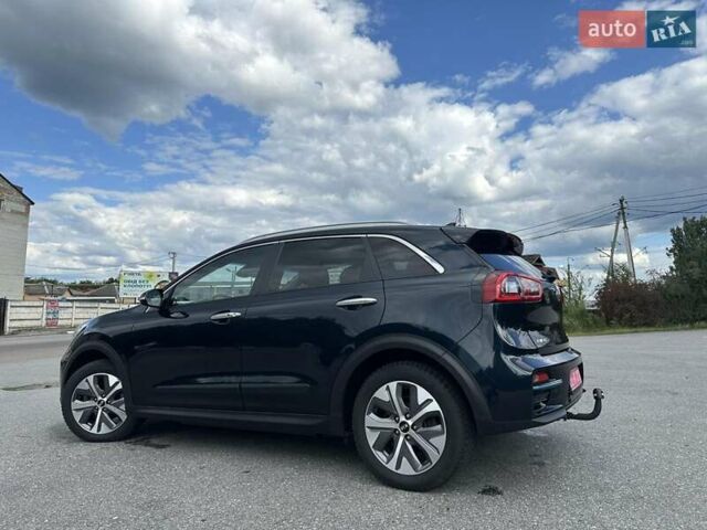 Синий Киа Niro, объемом двигателя 0 л и пробегом 116 тыс. км за 17800 $, фото 7 на Automoto.ua