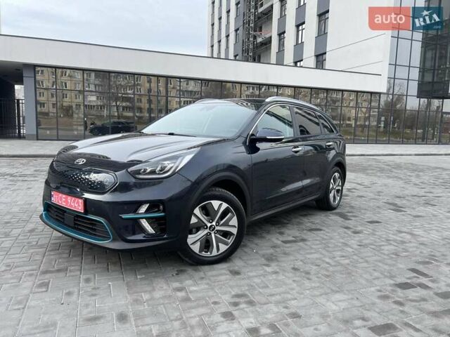 Синий Киа Niro, объемом двигателя 0 л и пробегом 89 тыс. км за 17500 $, фото 3 на Automoto.ua