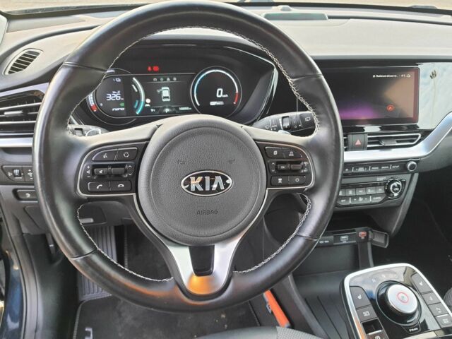 Синий Киа Niro, объемом двигателя 0 л и пробегом 108 тыс. км за 19900 $, фото 10 на Automoto.ua