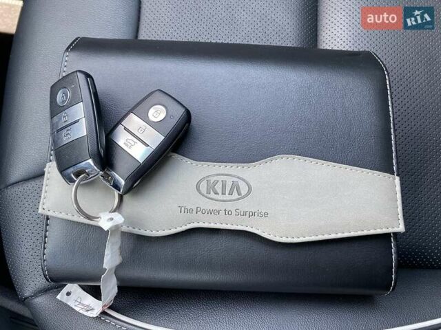 Киа Niro 2020 в Львове на Automoto.ua Синий Киа Niro, объемом двигателя 0 л и пробегом 48 тыс. км за 23700 $, фото 47 на Automoto.ua