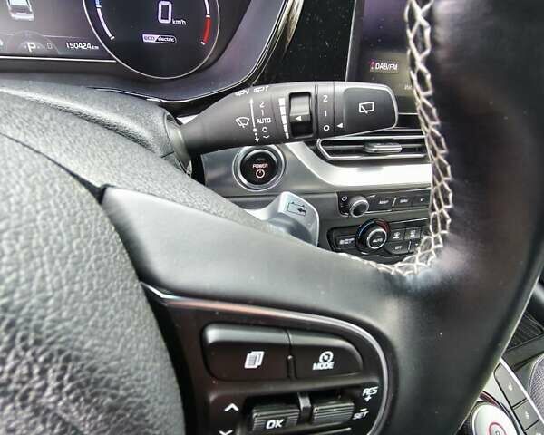 Синій Кіа Niro, об'ємом двигуна 0 л та пробігом 150 тис. км за 18000 $, фото 25 на Automoto.ua