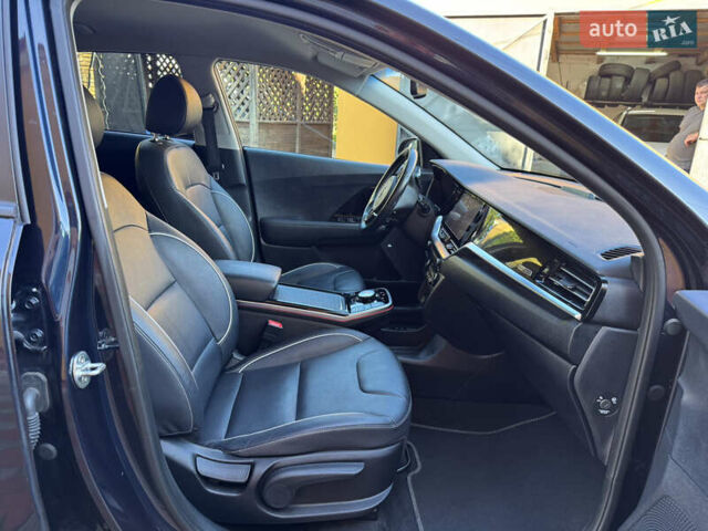 Синий Киа Niro, объемом двигателя 0 л и пробегом 170 тыс. км за 17999 $, фото 55 на Automoto.ua