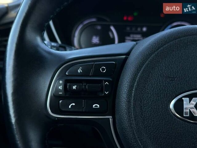 Синий Киа Niro, объемом двигателя 0 л и пробегом 58 тыс. км за 22900 $, фото 5 на Automoto.ua