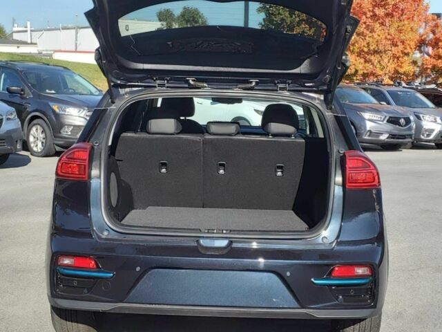 Синій Кіа Niro, об'ємом двигуна 0 л та пробігом 45 тис. км за 9500 $, фото 6 на Automoto.ua