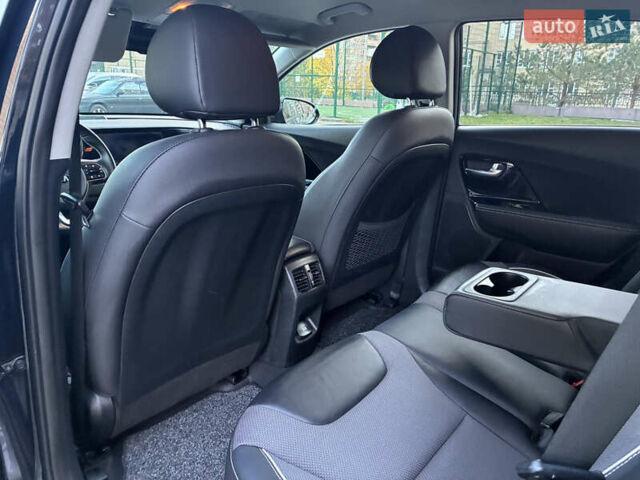 Киа Niro 2020 в Киеве на Automoto.ua Синий Киа Niro, объемом двигателя 0 л и пробегом 131 тыс. км за 17999 $, фото 46 на Automoto.ua
