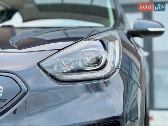 Синий Киа Niro, объемом двигателя 0 л и пробегом 95 тыс. км за 20500 $, фото 27 на Automoto.ua