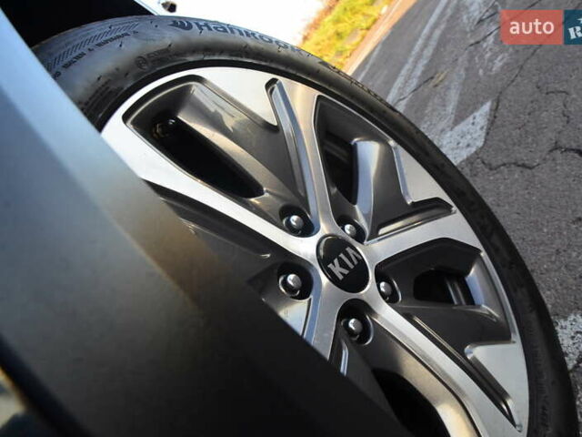 Синий Киа Niro, объемом двигателя 0 л и пробегом 79 тыс. км за 19333 $, фото 7 на Automoto.ua