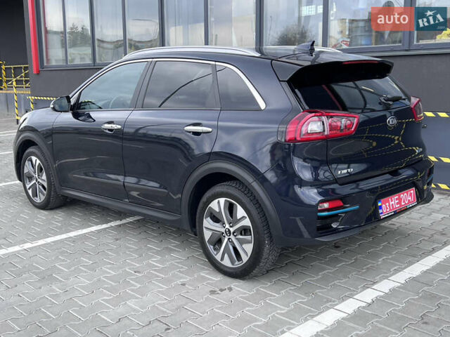 Синий Киа Niro, объемом двигателя 0 л и пробегом 126 тыс. км за 18548 $, фото 7 на Automoto.ua