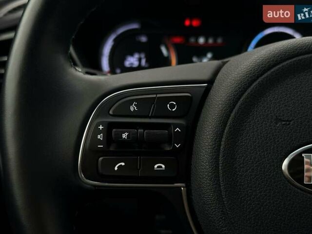 Синій Кіа Niro, об'ємом двигуна 0 л та пробігом 32 тис. км за 23900 $, фото 42 на Automoto.ua