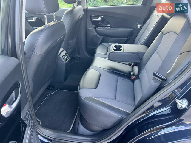 Синій Кіа Niro, об'ємом двигуна 0 л та пробігом 112 тис. км за 19500 $, фото 46 на Automoto.ua