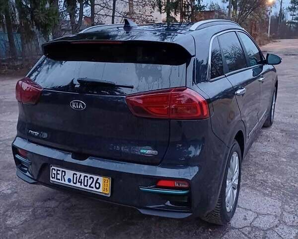 Синій Кіа Niro, об'ємом двигуна 0 л та пробігом 157 тис. км за 17800 $, фото 12 на Automoto.ua
