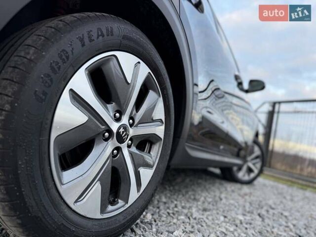 Синій Кіа Niro, об'ємом двигуна 0 л та пробігом 81 тис. км за 19350 $, фото 44 на Automoto.ua