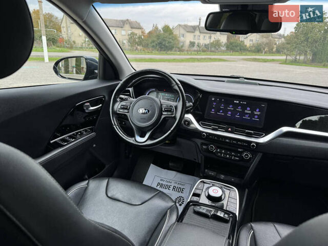Синий Киа Niro, объемом двигателя 0 л и пробегом 156 тыс. км за 18800 $, фото 39 на Automoto.ua