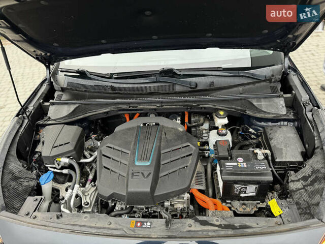 Синій Кіа Niro, об'ємом двигуна 0 л та пробігом 93 тис. км за 19999 $, фото 52 на Automoto.ua