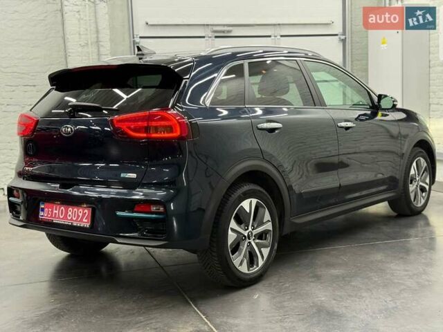 Синій Кіа Niro, об'ємом двигуна 0 л та пробігом 90 тис. км за 19989 $, фото 6 на Automoto.ua