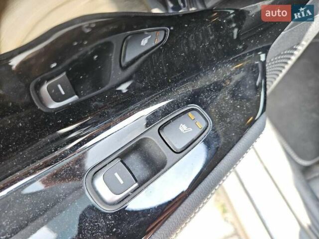 Синій Кіа Niro, об'ємом двигуна 0 л та пробігом 105 тис. км за 21193 $, фото 38 на Automoto.ua