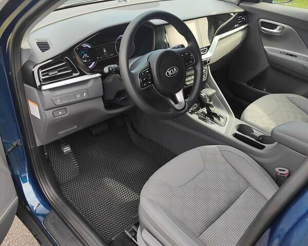 Кіа Niro 2020 у Рівному на Automoto.ua Синій Кіа Niro, об'ємом двигуна 1.58 л та пробігом 22 тис. км за 22000 $, фото 25 на Automoto.ua