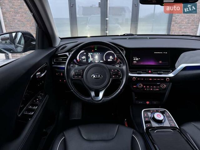 Синий Киа Niro, объемом двигателя 0 л и пробегом 95 тыс. км за 20500 $, фото 44 на Automoto.ua