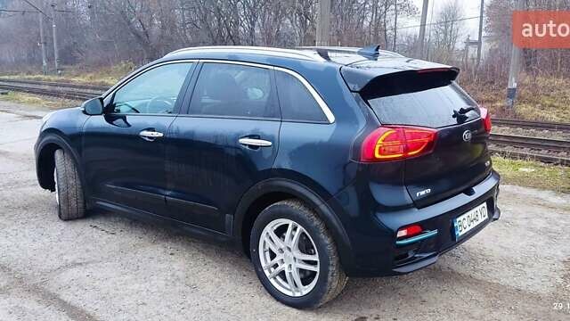 Синий Киа Niro, объемом двигателя 0 л и пробегом 137 тыс. км за 19470 $, фото 10 на Automoto.ua
