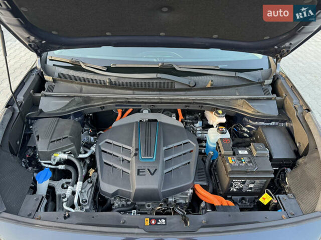 Синий Киа Niro, объемом двигателя 0 л и пробегом 129 тыс. км за 18800 $, фото 45 на Automoto.ua
