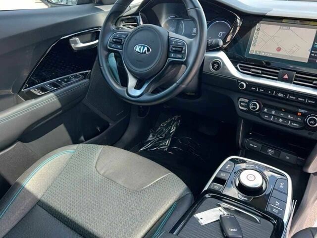 Синий Киа Niro, объемом двигателя 0 л и пробегом 32 тыс. км за 7800 $, фото 6 на Automoto.ua