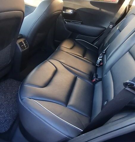 Синій Кіа Niro, об'ємом двигуна 0 л та пробігом 148 тис. км за 19346 $, фото 19 на Automoto.ua