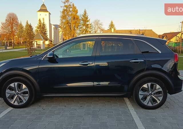 Киа Niro 2020 в Львове на Automoto.ua Синий Киа Niro, объемом двигателя 0 л и пробегом 149 тыс. км за 19900 $, фото 14 на Automoto.ua