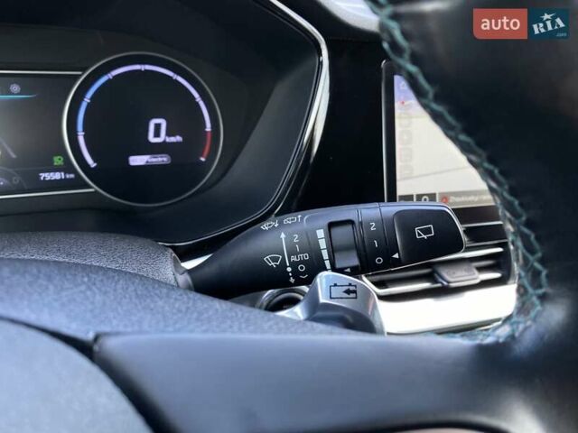 Синій Кіа Niro, об'ємом двигуна 0 л та пробігом 75 тис. км за 23900 $, фото 39 на Automoto.ua