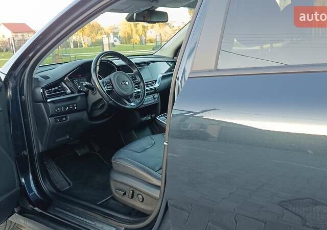 Киа Niro 2020 в Львове на Automoto.ua Синий Киа Niro, объемом двигателя 0 л и пробегом 149 тыс. км за 19900 $, фото 23 на Automoto.ua