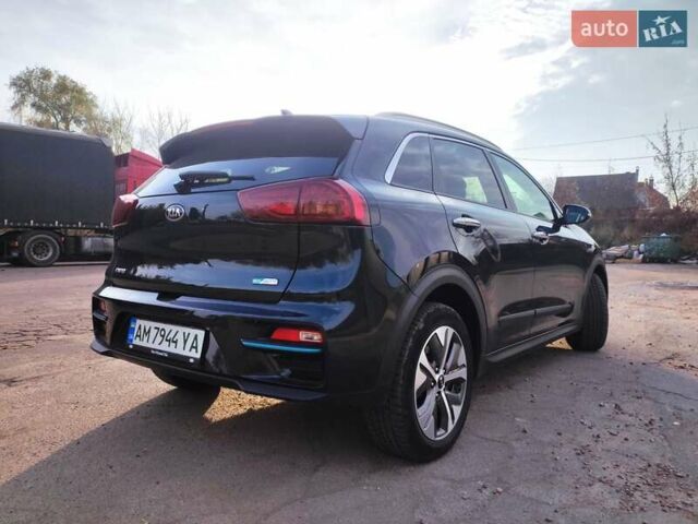 Синій Кіа Niro, об'ємом двигуна 0 л та пробігом 120 тис. км за 19890 $, фото 4 на Automoto.ua