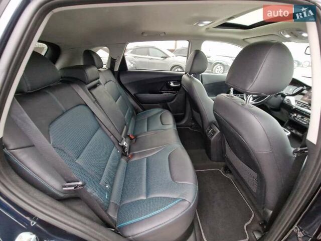 Синий Киа Niro, объемом двигателя 0 л и пробегом 173 тыс. км за 17700 $, фото 23 на Automoto.ua