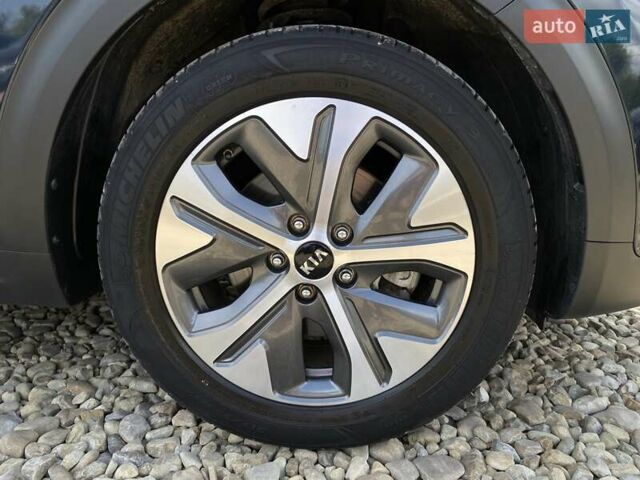 Синий Киа Niro, объемом двигателя 0 л и пробегом 72 тыс. км за 21700 $, фото 21 на Automoto.ua